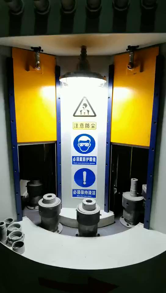 自動(dòng)轉盤(pán)式噴砂機工作視頻