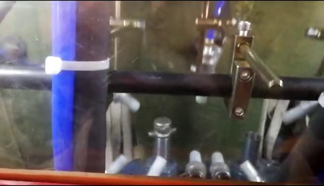 自動(dòng)轉盤(pán)式噴砂機工作視頻