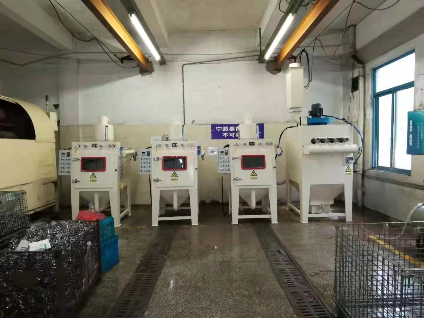 一拖3滾筒噴砂機使用現場(chǎng)